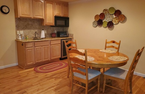 Montgomery Estates House | Furnished 4 bdrm mountain retreat in South Lake Tahoe available for 30+ day stay