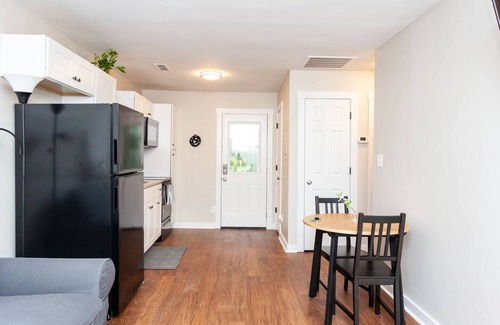 Huntsville Apartment | Furnished Apartment near Gate 8 of Redstone