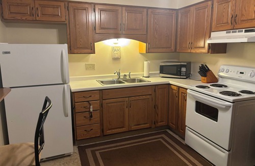 Neenah Apartment | Furnished Executive Apartments. Perfect downtown location at an affordable price