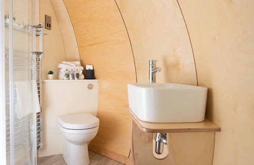 Newry Cabin | FURTHER.SPACE at Leitrim Lodge