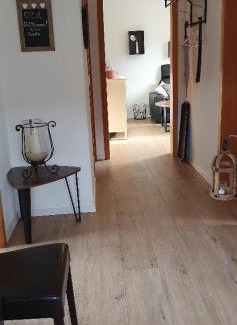 Kattenes House | Gästehaus Burgberg, Weinhaus Fries