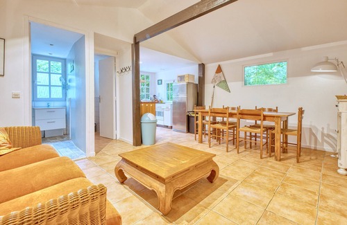 Varaignes House | Gîte Le Martin Pêcheur - Domaine l'Étang des Mirandes with Shared Pool