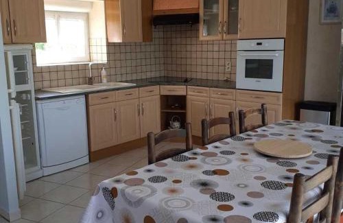 La Villedieu-en-Fontenette House | Gîte paisible en campagne proche nature - FR-1-583-408