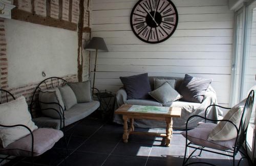 Sigloy House | Gîte spacieux avec piscine chauffée, wifi et tennis au bord de la Loire - FR-1-590-97