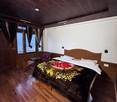 Vashist Bed & Breakfast | Gødfather