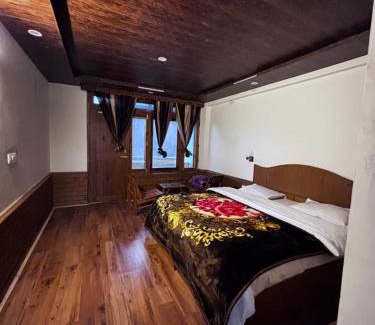 Vashist Bed & Breakfast | Gødfather