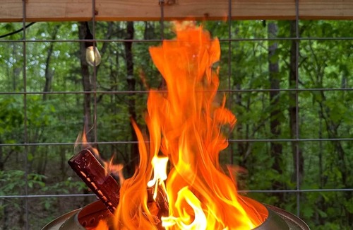 Talladega Cabin | G-6 Glamp in Bohamia - 268 acre forest retreat