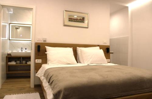 Sezana House | G House