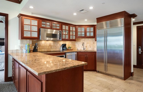 Wailua Condo | G106 - Stunning Ground-Floor Oceanfront Suite with AC Steps to the Water!