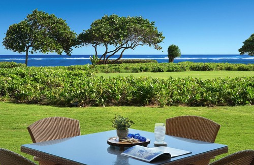 Wailua Condo | G106 - Stunning Ground-Floor Oceanfront Suite with AC Steps to the Water!