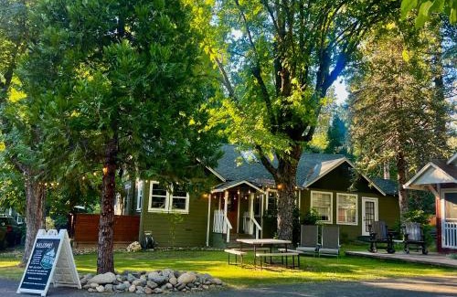 Twain Harte Hotel | Gables Cedar Creek Inn