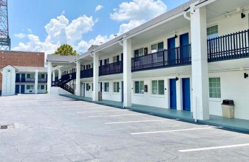 University Heights Hotel | Gainesville Lodge