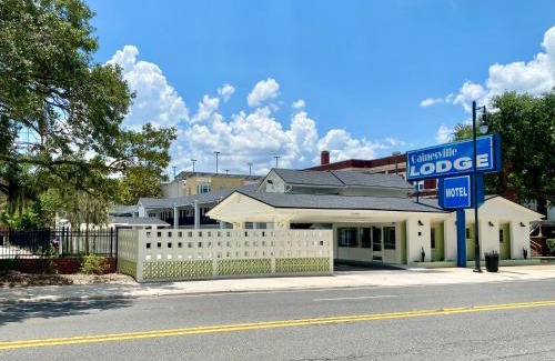 University Heights Hotel | Gainesville Lodge