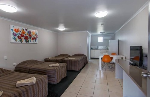 West Mackay Hotel | Galaxy Mackay Motor Inn