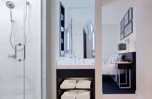 City Center Resort | Gale South Beach, Curio Collection by Hilton