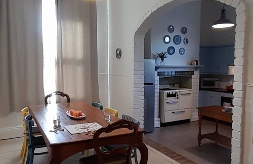 Moonta Villa | Gallery on Ryan. Historic villa in the town centre, accomodation for 10 guests.