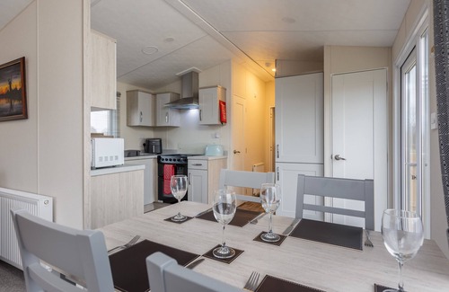 Pickering Cabin | GALTRES LODGE - a holiday cottage that sleeps 4 guests in 2 bedrooms