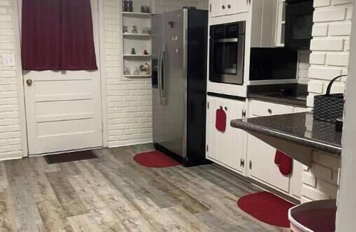 Northport House | Game Day! UA Visitors!