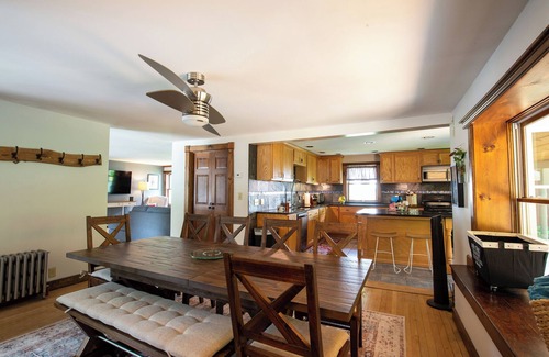 Jacksonville House | GAMERS HAVEN, River Wine Inn!