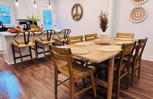 Central House | Games and vacation Home in Clemson !