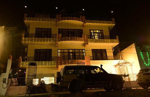 Varanasi Bed & Breakfast | Ganga Monastery