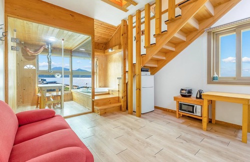 Ganghwa House | Ganghwa Abientot Spa Pension
