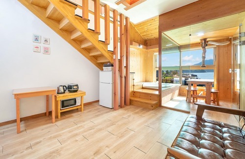 Ganghwa House | Ganghwa Abientot Spa Pension