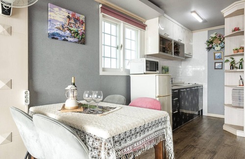 Ganghwa House | Ganghwa Badatgashimteo Pension