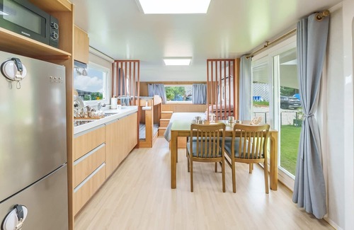 Ganghwa House | Ganghwado Labyrinthos Companimal Pension