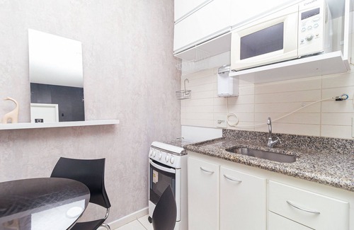 Pinheiros House | Garage | Pool | Next Benedito Calixto Square