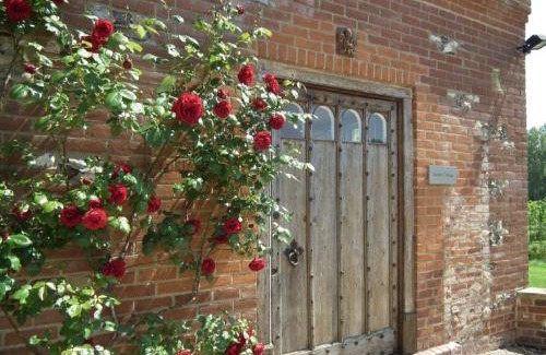 Brampton House | Garden Cottage 5 bedrooms set in 16 acres