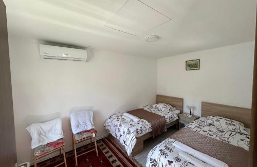 Mejë House | Garden Guesthouse