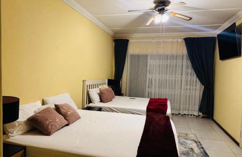 Vanderbijlpark House | Garden Nest Guest House