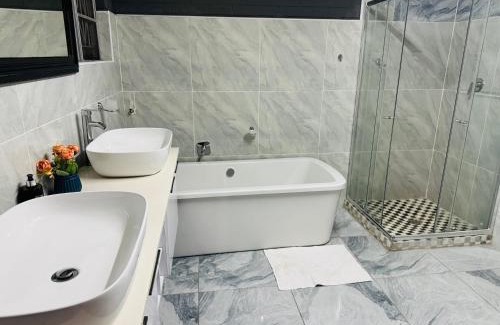 Vanderbijlpark House | Garden Nest Guest House