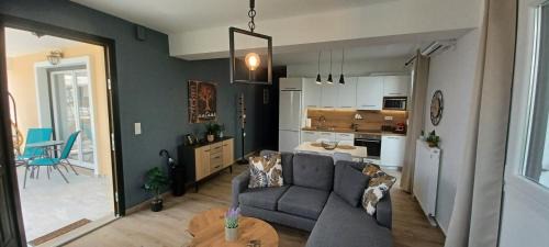 Mytilene Apartment | Garden Seaview Luxury Apartment with private parking