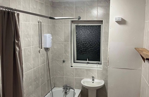 Wigston House | Garden Street Retreat in Wigston