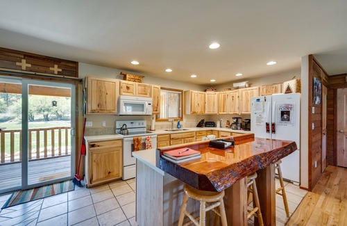 Garden Valley Cabin | Garden Valley Cabin w/Teepee, Deck & Mtn Views!