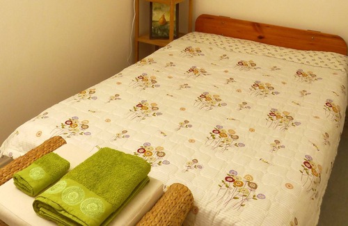 Resita Apartment | Garden view is a cosy apartment close to the main markets and city center.