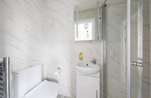 St. George's Apartment | Garden View Standard Double 5Min Walk To Tufnell Park