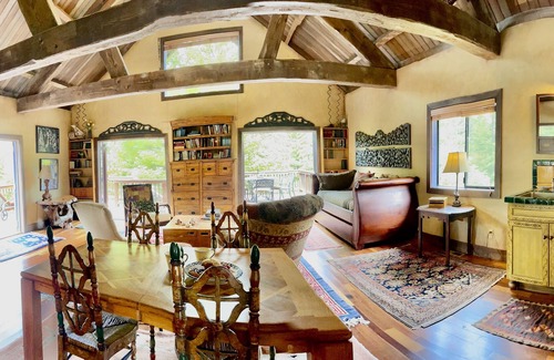 Point Arena House | Gardener’s Delight and Family Retreat – 5 minutes to town and stunning beaches