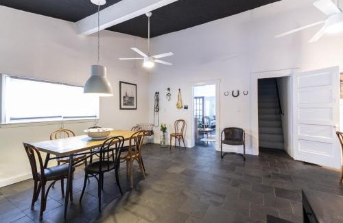 Taylor Berry Villa | Garland House