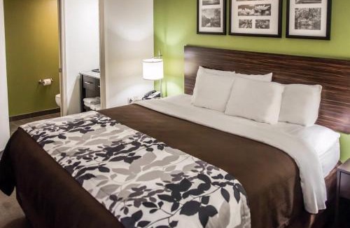 Topeka Hotel | Garner Hotel Topeka West by IHG