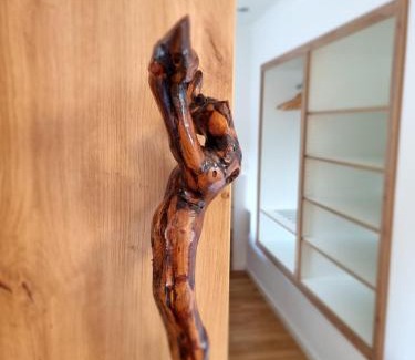 Sankt Aldegund Hotel | Gasthaus Korneli