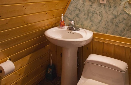 Trapper Creek Cabin | Gate Creek Cabins | Denali Cabin (Pet-Friendly)