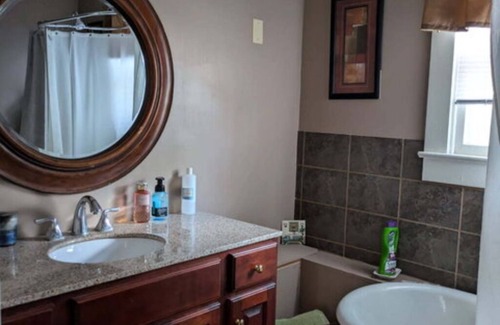 Lancaster House | Gate House (2 Doubles - 2nd Floor)