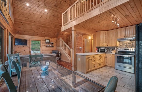 Marion Cabin | Gated Community Log Cabin 45 minutes to Asheville Hot Tub and Outdoor Fireplace