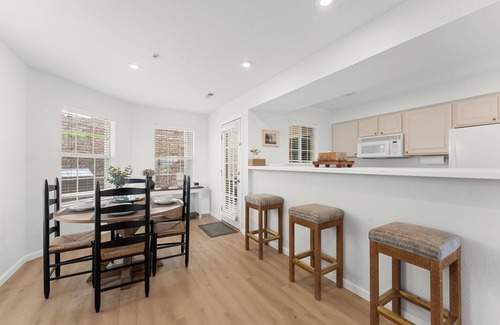 Kimberling City Condo | Gated Lake View Condo W/pool, private boat ramp, putt putt, views of lake