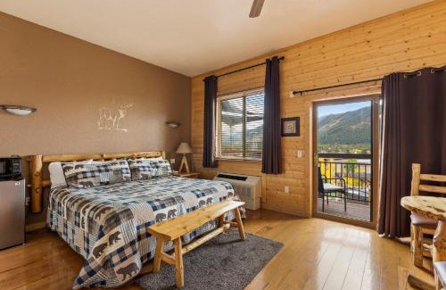 Grand Lake Hotel | Gateway Inn