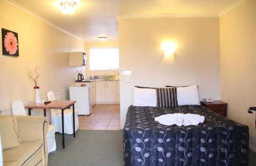 Fenton Street Hotel | Gateway International Motel