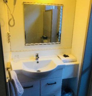 Fenton Street Hotel | Gateway International Motel